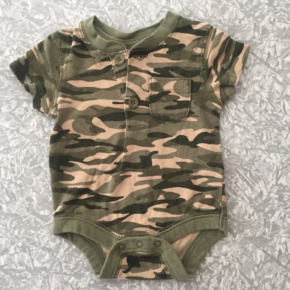 Baby GAP Onsie - Picture 1 of 2